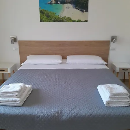 Eliseo's Inn Triei